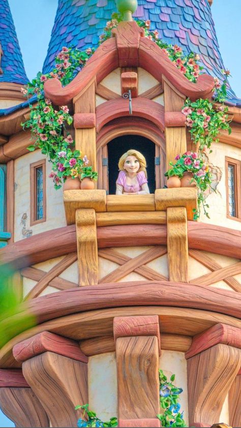 Rapunzel Wallpapers, Tangled Castle, Rapunzel Castle, Princess Tower, Rapunzel Cake, Rapunzel Tower, Tower Models, Viking Village, Disney Paintings