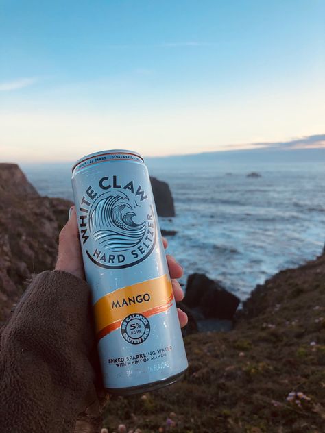 White Claw Aesthetics, White Claws, White Claw, White Claw Slushie, White Claw Drinks, White Claw Vodka Cocktails, Summer Beer Aesthetic, Mango Calories, Beer On The Beach