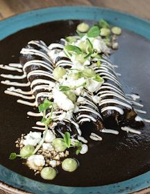 Enchilada Plating Ideas, New Mexican Appetizers, Enchiladas Plating, Mexican Plating Ideas, Modern Mexican Cuisine, Gourmet Enchiladas, Fine Dining Mexican Food, Mexican Gourmet Food, Upscale Mexican Food