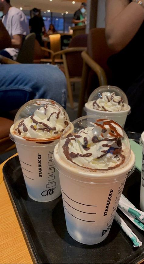 Starbucks Snapchat, Frappe Coffee, Starbucks Party, Delicious Food Image, Frappuccino Inspired Recipes, Foodie Instagram, Starbucks Inspired Ice Coffee, French Roast, Starbucks Coffee Recipes