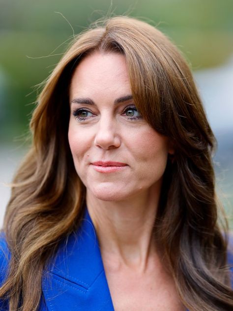 How to Get Kate Middleton's Natural Makeup Look Kate Middleton Nails, Kate Middleton Makeup, Kate Makeup, Great Makeup, Light Contouring, Kate And Pippa, Holiday Beauty, Colored Eyeliner, Celebrity Makeup Artist