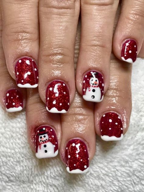 Christmas Nails With Snowman, Snow Gel Nails, Snowman Nails Christmas, Snowman Nail Design, Christmas’s Nails, Snowman Nail Art Designs, Snow Man Nails Design, Christmas Shellac Nails Designs, Christmas Toenail Designs