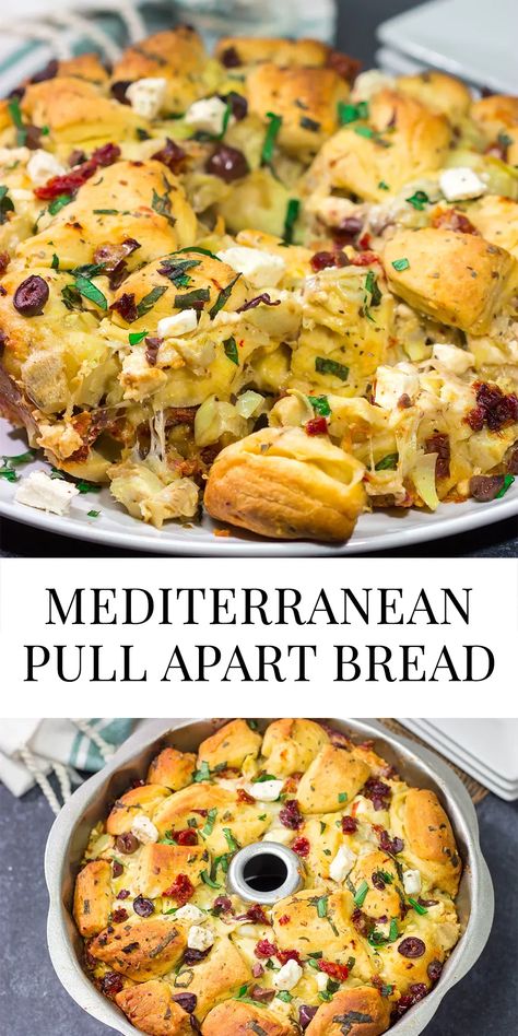 Put a fun spin on monkey bread with this Mediterranean Pull Apart Bread! Think melty cheese, bread, olives, artichokes and sun-dried tomatoes - yum! Pull Apart Recipes, Savory Monkey Bread, Pizza Monkey Bread, Bread Pull Apart Recipes, Olive Bread, Braided Bread, Melty Cheese, Bread Appetizers, Pull Apart Bread