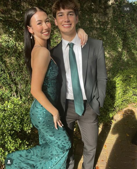 Emerald Green Prom Pictures, Green And Grey Prom Couple, Emerald Green Prom Dress And Suit, Green Prom Dress And Suit, Tux With Emerald Green Prom Dress, Black Suit With Green Tie Prom, Guy Prom Fits, Prom Guys Outfits Ideas, Hunter Green Prom Dress Couple