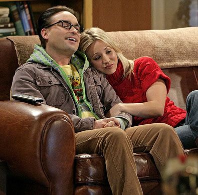 the big bang theory #couple Penny And Leonard, Big Bang Theory Set, Penny And Sheldon, Leonard And Penny, The Bigbang Theory, Soft Kitty Warm Kitty, Johnny Galecki, I Believe In Love, Long Relationship