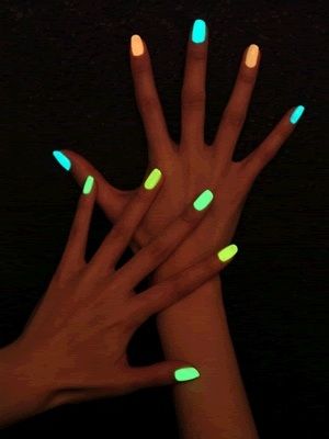 Lights out? No prob. Deck your digits in glow bright neons to show they way. Do It Yourself Nails, Edm Fashion, Dark Nail, Dark Nail Polish, Nagel Tips, Clear Nail, Glow Stick, Clear Nail Polish, Party Nails