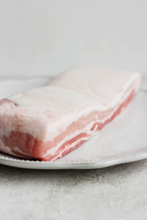 Southern Pork Belly Recipes, Pork Belly Roast Recipes, Italian Pork Belly Recipes, Pork Belly And Potatoes, Slow Cooked Pork Belly, Skinless Pork Belly Recipe, How To Cook Pork Belly, Easy Pork Belly Recipes, Pork Belly Recipe Oven