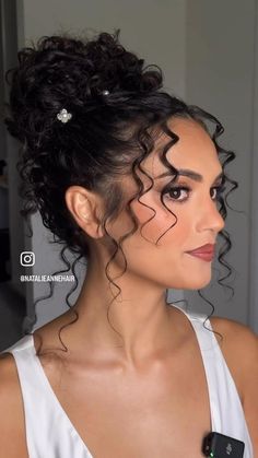 Curly Hair Styles Wedding Guest, Short Hair Styles For A Wedding, Natural Curly Hairstyles For Wedding Guest, Short Curly Prom Hairstyles, Prom Hair For Short Hair, Low Pony Hairstyles, Curly Hair Half Up Half Down, Curly Hair Up, Intricate Hairstyles