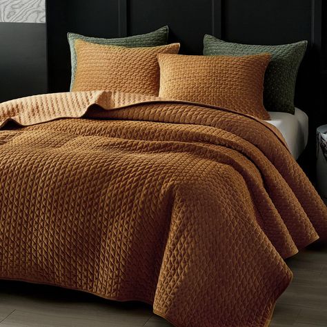 PRICES MAY VARY. 【Premium Material】The WARMDERN Burnt Orange qulit, which is made of high-qualitied velvet, is super soft, skin-friendly, breathable and comforterable. Velvet fabric provides better warmth and luxurious touch feeling without being too heavy, allowing you to sleep well overnight 【All Season Use】This lightweight quilt is suitable for all seasons. Adopting breathable and skin-friendly material, the quilt can be used alone in cooling day. In addition, it can also layered with a comfo Grey And Cognac Bedroom, Cozy Boho Bedding, Burnt Sienna Bedding, Olive Green And Orange Bedroom, Cognac Bedding, Camel Bedding Ideas, Bed Spreads Modern, Moody Bedding Bedroom, Camel Bedding Master Bedrooms