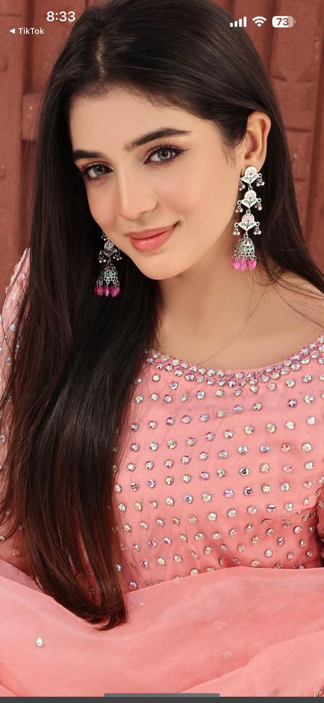 Laiba Khan Pakistani Actress, Laiba Khan, Actress Wedding, Beauty Rules, Eye Lenses, Brown Eye, Indian Photoshoot, Pakistani Bridal Wear, Pakistani Dramas