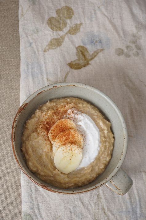 AIP Banana Cinnamon Oatmeal - Healing Family Eats Aip Breakfast, Autoimmune Paleo Diet, Autoimmune Paleo Recipes, Scd Recipes, Aip Paleo Recipes, Specific Carbohydrate Diet, Cinnamon Oatmeal, Aip Paleo, Paleo Lunch