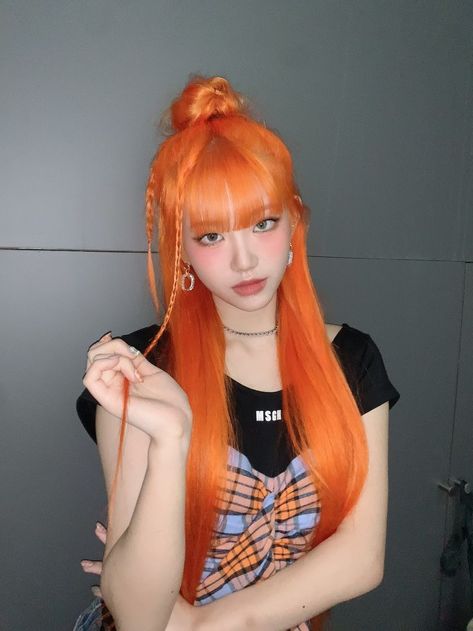 Hyunbin Tri.be, Summer Ponytail, Easy Hairstyles For Kids, Hairstyle Color, Hair Color Orange, Extension Hair, Kpop Hair, Hwang Yeji, Bow Hairstyle