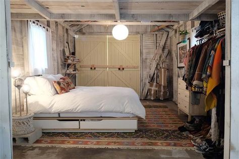 See a dingy garage transform into the coolest bedroom ever - TODAY.com Garage Bedroom Conversion, Garage To Living Space, Kids Bedroom Remodel, Guest Bedroom Remodel, Small Bedroom Remodel, Garage Bedroom, Garage Room, Garage Remodel, Bedroom Remodel