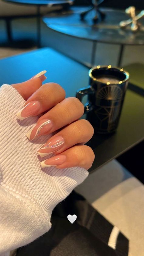 French Tip Acrylic Nails, Acrylic Nails Coffin Short, Short Acrylic Nails Designs, Pink Acrylic Nails, New Year's Nails, Girls Nails, Fire Nails, Classy Nails, Pretty Acrylic Nails