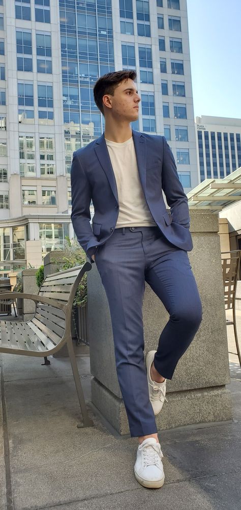 Navy Blue Formal Suit For Men, Smart Casual Wedding Outfit For Men, Suit With Tshirt Mens Fashion, Navy Suit Outfit Men Casual, Navy Blue Suit Outfits For Men, Smart Casual Suit Men, Business Formal Outfit Men, Casual Blue Suit Men, Suit And Tshirt Men