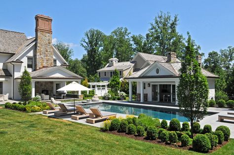 Exterior Design Backyard, Pool House Designs, نباتات منزلية, Pool Landscape Design, Dream Pools, Beautiful Houses, Backyard Pool Designs, Backyard Living, Swimming Pools Backyard