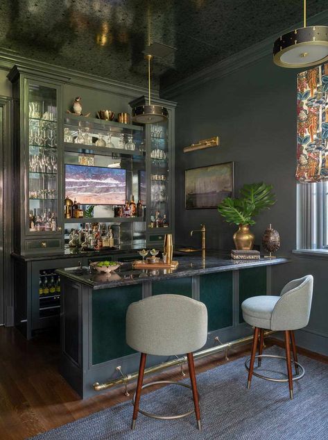 23 Wet Bar Ideas For The Ultimate Entertaining Space, According To Designers Walk In Bar In Living Room, At Home Bar Room, Contemporary Wet Bar Designs, Home Office And Bar Combo, Bar Room Ideas For Home, Bar In Library, Home Bar And Library, Swanky Home Bar, Library Bar Design