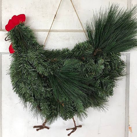 Amazon.com: Christmas Rooster Chicken Wreath Xmas Wreath Artificial Pine Needle Garland for Front Door Handmade Rooster Wreath Seasonal Handcrafted Wreath Wall Garland Winter Autumn Wreath (11.81*7.87*1.57in, A) : Home & Kitchen Chicken Wreath, Rooster Wreath, Diy Osterschmuck, Harvest Thanksgiving, Navidad Diy, Wreath Wall, Xmas Wreaths, Christmas Wreaths For Front Door, Easter Decorations Diy Easy