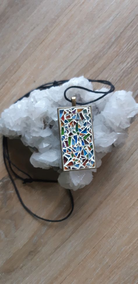 Mosaic Pendants, Mini Mosaic, Micro Mosaic Jewelry, Mosaic Jewelry, Fused Glass Artwork, Mosaic Art Projects, Stained Glass Jewelry, Sea Glass Crafts, Micro Mosaic