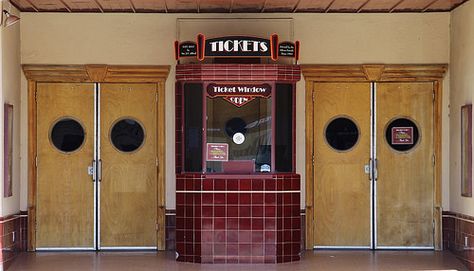 Theatre Ticket Booth, Deco Cinema, Vintage Movie Theater, Vintage Cinema, Cinema Design, Ticket Booth, Ticket Office, Vintage Ticket, Vintage Theatre