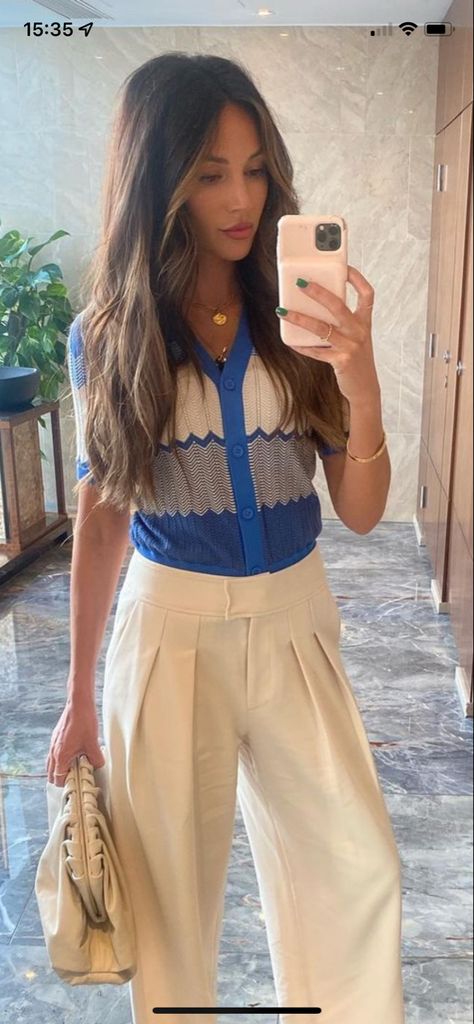 Michelle Keegan Hair, Michelle Keegan Style, Petite Brunette, Dark Brunette Hair, Michelle Keegan, Brunette Woman, Hot Hair Styles, Hair Envy, Brunette Hair