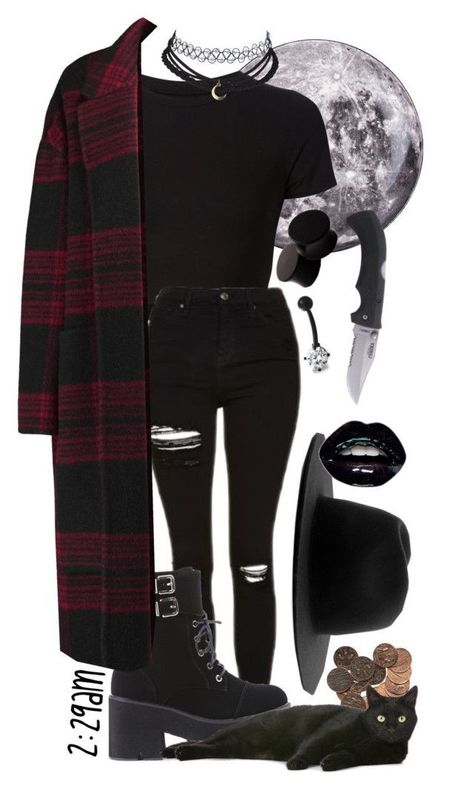 Ice Nine Kills Concert Outfit, Witch Clothing Aesthetic, Modern Goth Outfits, Witchy Goth Style, Witchy Aesthetic Outfit, Gothic Outfits For Women, Dark Boots, Back To Square One, High Waisted Ripped Jeans