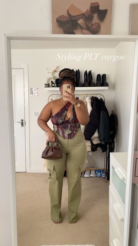 samanthakashh on Instagram: AD | all you outfits from @prettylittlething #fashionblogger #faahionista #faahionstyle . Comment your fave look below ? Links will be on… Dope Fashion Outfits, Club Outfits For Women, Plus Size Baddie Outfits, Plus Size Fall Outfit, Fasion Outfits, Curvy Girl Outfits, Classy Casual Outfits, Casual Chic Outfit, Curvy Outfits