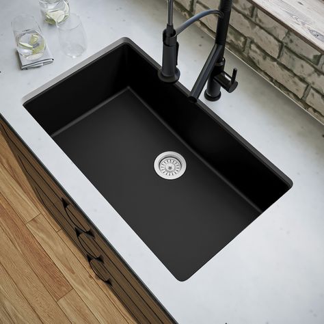 With its enormous extra-large bowl, this design is both practical and elegant. Its quartz composite material gives it outstanding durability and will provide years of trouble-free use. This undermount design is available in a selection of 6 rich color choices to compliment any décor. Karran Undermount 32.25-in x 19.25-in Black Quartz Single Bowl Kitchen Sink | QU-812-BL Big Sink Kitchen, Quartz Sink Kitchen, Deep Kitchen Sink, Kitchen Sinks Ideas, Deep Sink Kitchen, Kitchen Sink Black, Large Kitchen Sinks, Quartz Sink, Composite Kitchen Sinks