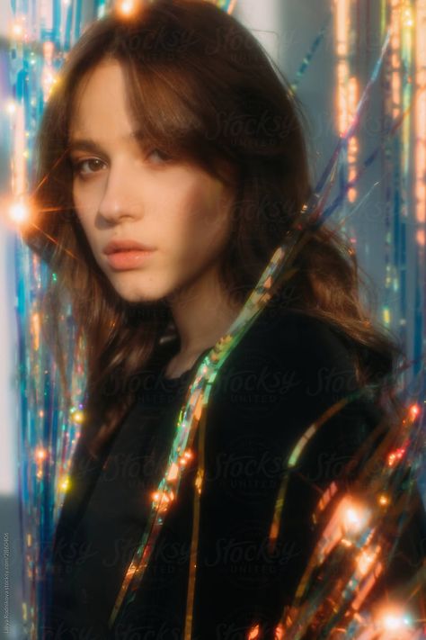 Soft Focus Portrait, Soft Focus Photography Portraits, Dreamy Effect Photography, Photography Edits Creative, Self Portrait Birthday Photography, 70s Portrait Photography, Looking At Camera Pose, Dreamy Photography Portraits, Dreamy Photoshoot Aesthetic