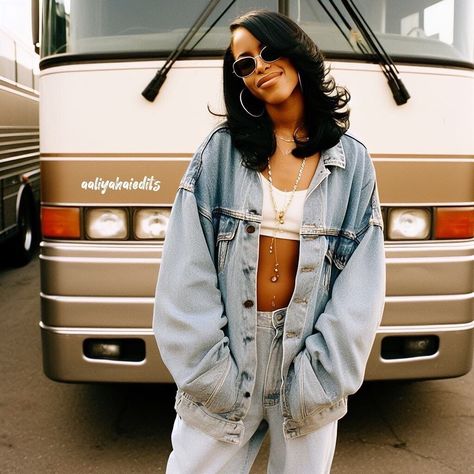 90s Aaliyah Outfits, 90s Fashion Aaliyah Outfit, Aaliyah 90s Fashion, 1997 Outfits, Aaliyah Style 90s, 90s Party Outfits, Tlc Fashion, 90s Rnb Fashion, Music Vision Board