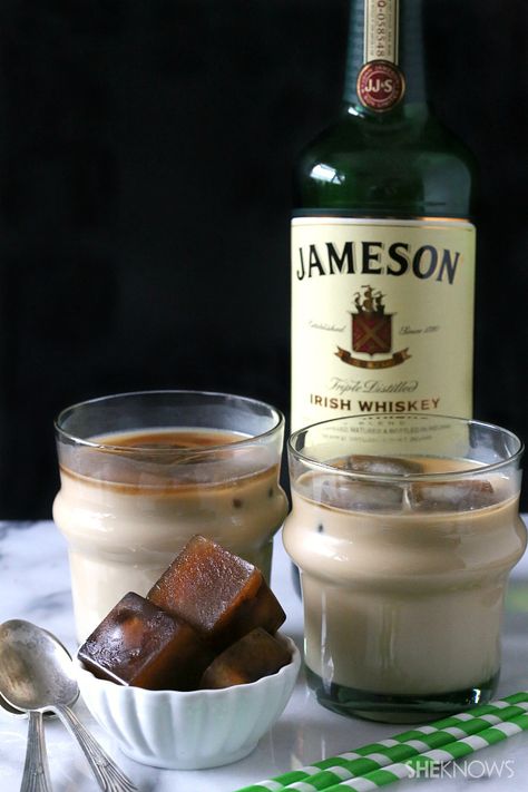 Double the buzz: Iced Irish coffee with coffee ice cubes – SheKnows Coffee Ice Cubes Recipe, Ice Cube Recipe, Bandeja Bar, St Patties, Coffee Ice Cubes, Jameson Irish Whiskey, Boozy Brunch, Billion Dollars, Coffee Ice