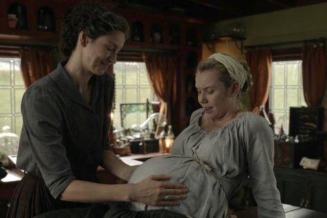 Episode 509- Monsters and Heroes Big Pregnant, Mommy Dress, Outlander Characters, Pregnant Model, Pregnancy Must Haves, Pretty Pregnant, Outlander Starz, Birth Photography, Pregnant Belly