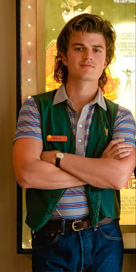 Joy Keery, Steven Stranger Things, Steve Harrington Hair, Steve Stranger Things Season 4, Steve Harrington Foto, Joe Keery Photoshoot, Steve Harrington Pictures, Joe Keery Modeling, Joe Keery Stranger Things