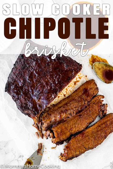 Slow Cooker Brisket Recipes, Bbq Brisket Recipes, Mexican Slow Cooker, Chipotle Beef, Chipotle Copycat Recipes, Beef Brisket Recipe, Slow Cooked Brisket, Chipotle Recipes, Brisket Recipes Smoked