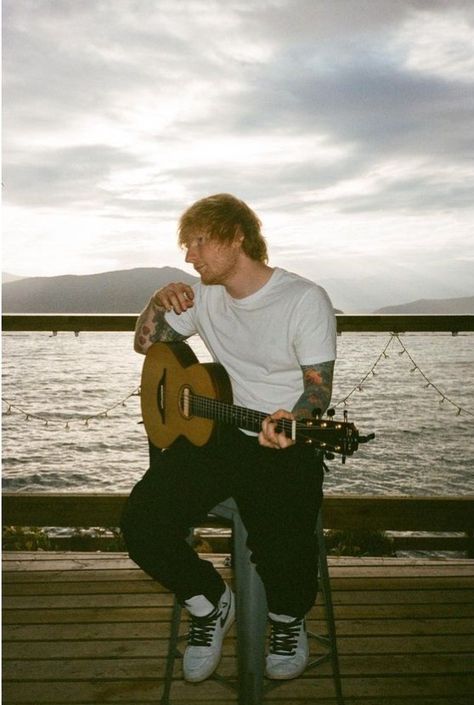 Ed Sheeran Wallpaper, Ed Sheeran Love, New Photo Download, Beginning Writing, Teenage Years, Greatest Songs, The A Team, Ed Sheeran, Singer Songwriter