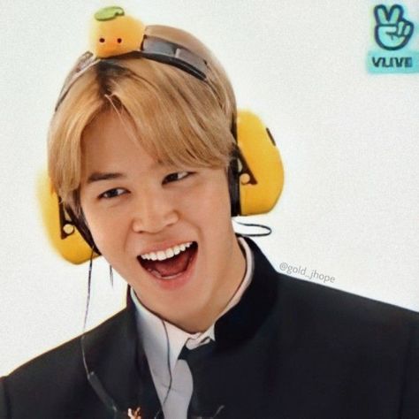 Bts Pfp Funny, Jimin Portrait, Jimin Lachimolala, Jimin Run, Movie Stickers, Happy Birthday Template, Jimin Funny, Bts Jimin Funny, Bts Quotes