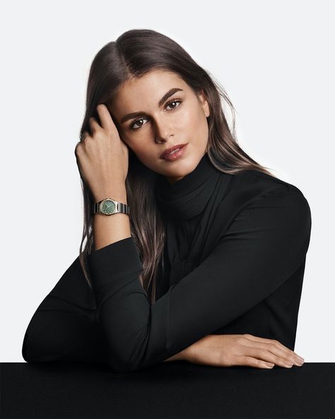 Kaia Gerber Shows Off Omega's Constellation Watch in New Ad Kaia Crawford, Omega Watch Women, Georgia May Jagger, Stella Maxwell, Italian Fashion Brands, Omega Constellation, Hair Color Auburn, Luxury Watch Brands, Blonde Hair Inspiration