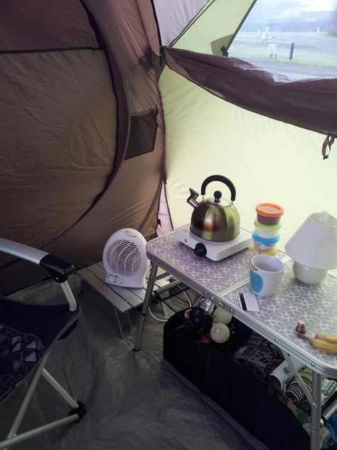 Camper Revamp, Camping Coffee Maker, Holiday Hacks, Under Canvas, Camping Kettle, Kitchen Setup, Tents Camping, Camping Summer, Camping 101