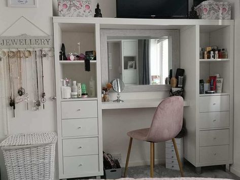 Bloke uses IKEA units to make incredible built-in bed and dressing table for his wife Bedroom Dressing Table Ideas, Dressing Table Hacks, Built In Dressing Table, Ikea Dressing Table, Wooden Bedroom Furniture Sets, Dressing Table Ideas, Bed Dressing, Malm Dressing Table, Built In Vanity