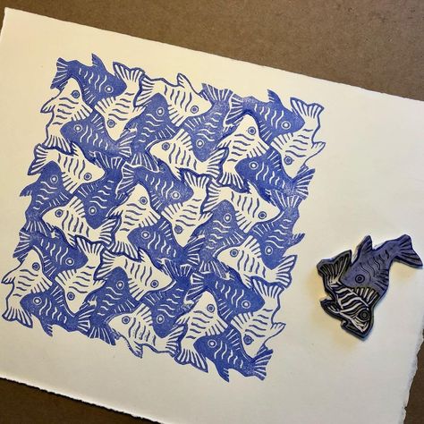 LOG — Another take on the #fish #tessellation... Cool Tessellation Patterns, Tessellation Patterns Design, Tessellation Art Ideas, Tessalations Patterns Ideas, Tessellation Patterns Geometry, Tesselations Pattern Ideas, 3d Tessellation, Tesselation Art, Fish Tessellation