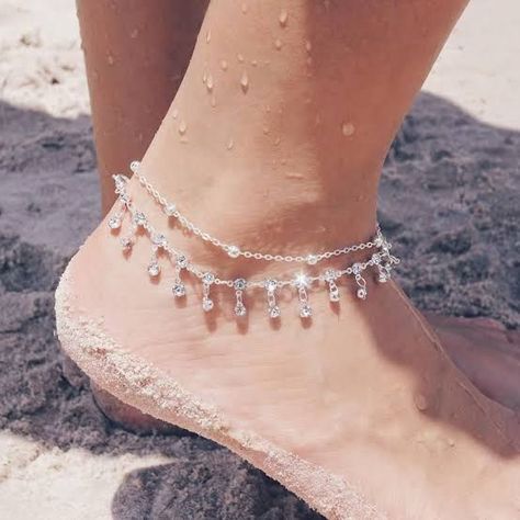 Diamond Anklet, Handmade Anklets, Anklet Designs, Crystal Anklet, Ankle Jewelry, Princess Diaries, Ankle Chain, Outfit Trends, Silver Anklets