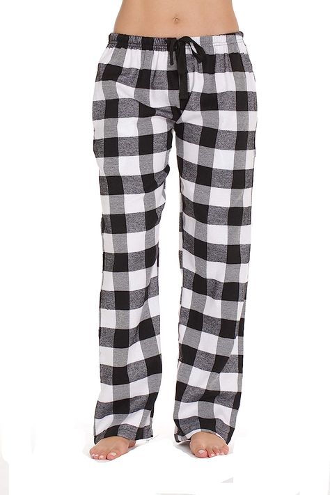 Black And White Plaid Pajama Pants, Preppy Pajama Pants, Pj Pants Women, How To Style Flannel, Pajama Pants Outfit, Pacsun Sweatpants, Plaid Pj Pants, Pjs Pants, Cozy Outfit Ideas