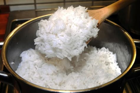 how to make perfect jasmine rice Perfect Jasmine Rice, Jasmin Rice, Rice Video, Cooking Jasmine Rice, Cooking Rice, Cooking Club, Cooking For Two, Jasmine Rice, How To Cook Quinoa