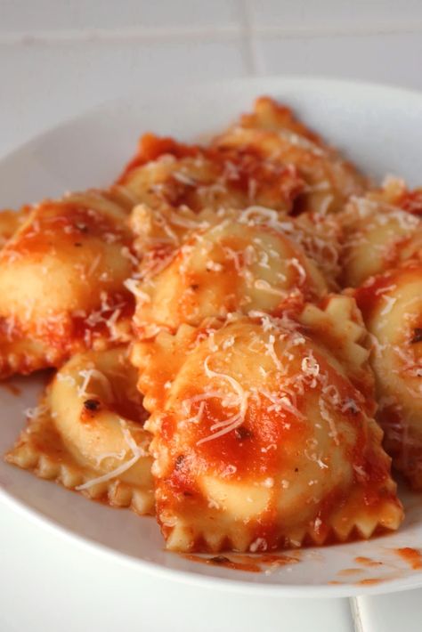 Three Cheese Ravioli – A Palate For Pie Four Cheese Ravioli Recipe, Cheese Ravioli Recipe, Ravioli Recipe Homemade, Pasta Making Tools, Baking Bucket List, Homemade Ravioli, Pasta Making, Ravioli Recipe, Cheese Ravioli