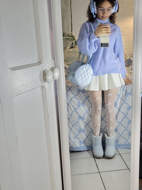 Cute Kawaii Winter Outfits, Kawaii Aesthetic Outfits Winter, Blue Wardrobe Aesthetic, Softie Outfits Winter, Cute Blue Winter Outfits, Dollete Winter Outfits, Pastel Blue Winter Outfit, Sky Aesthetic Outfit, Kawaii Outfit Inspo Winter