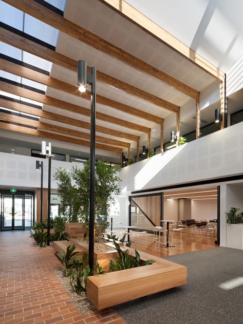 Ballarat Community Health Primary Care Centre - Projects - DesignInc Community Space Design, Streetscape Design, Second Brain, Healthcare Architecture, Entrance Lobby, Facade Architecture Design, Community Halls, Community Centre, Community Health