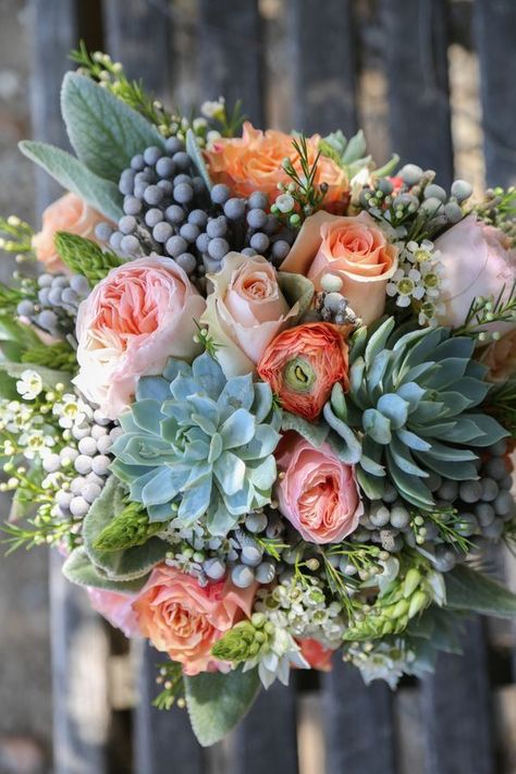 Bouquet Champetre, Summer Flower Arrangements, Summer Garden Wedding, Succulent Bouquet, Faux Floral Arrangement, Garden Types, Succulent Wedding, Deco Floral, Wedding Flower Arrangements