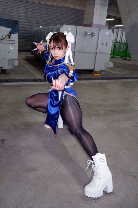 🎭Street Fighter Character CosPlay Asian Superheroes, Chun Li Cosplay, Street Fighter Cosplay, Cartoon Character Costume, Hot Costume, Cosplay Boy, Asian Cosplay, Star Trek Cosplay, Kawaii Cosplay