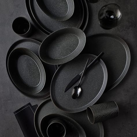 Black Dishes, Black Dinnerware Set, Dinnerware Set Modern, Grey Dinnerware, Black Dinnerware, Modern Dinnerware, Stoneware Dinnerware Sets, Stoneware Dinnerware, Notes Inspiration