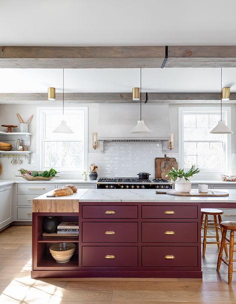 Mudroom Cabinets, English Farmhouse, Kitchen Desks, Devol Kitchens, English Kitchens, Red Kitchen, Kitchen Trends, Blue Kitchens, Cabinet Colors